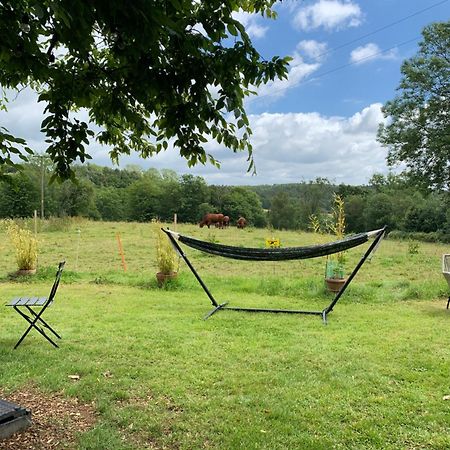 American School Bus Retreat With Hot Tub In Sussex Meadow Uckfield Eksteriør billede